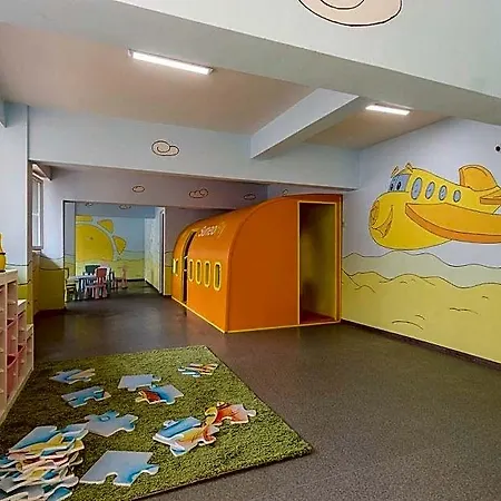 Хотел Garden Nevis Несебър