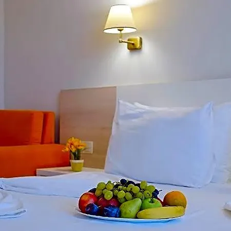 Hotel Garden Nevis 3*